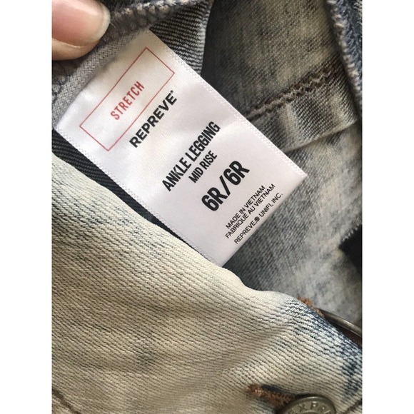 Express Ankle Legging Mid Rise Button Fly Jeans Light Wash Denim 6 R Repreve - Picture 7 of 9